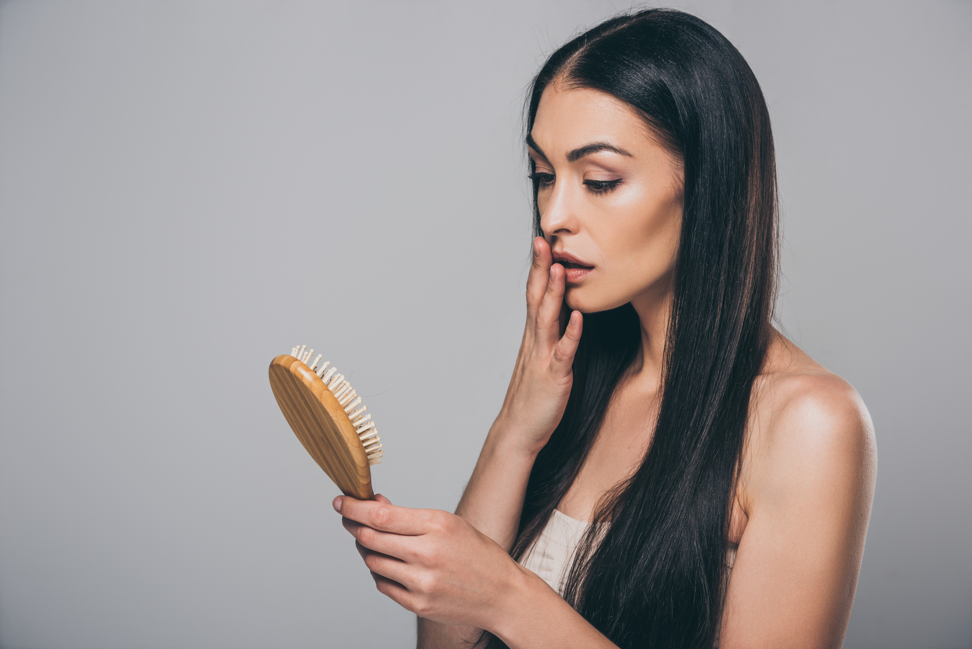 Read more about the article How to Tell If You’re Facing a Hair Loss Problem